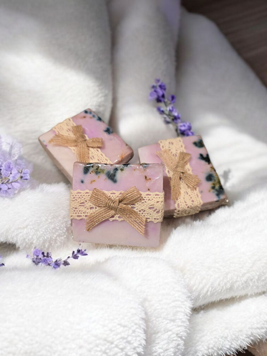 Women’s Goat Milk Soap Bar (2 scents to choose from)