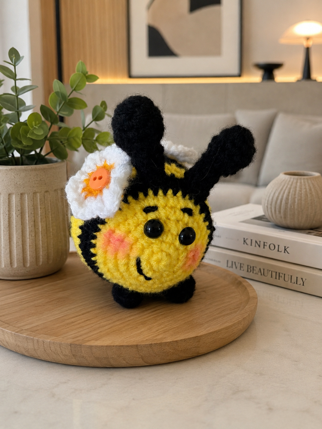 Crocheted Sitting Bee
